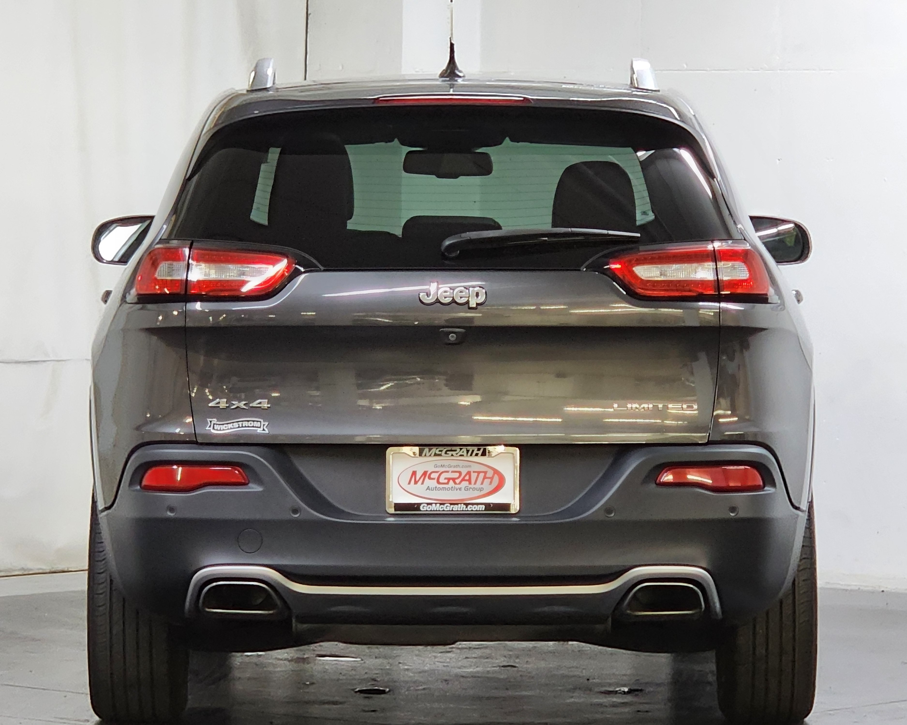 Used 2015 Jeep Cherokee Limited AWD/4WD image 6