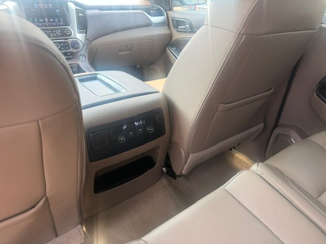 Used 2018 Chevrolet Suburban LT AWD/4WD image 10