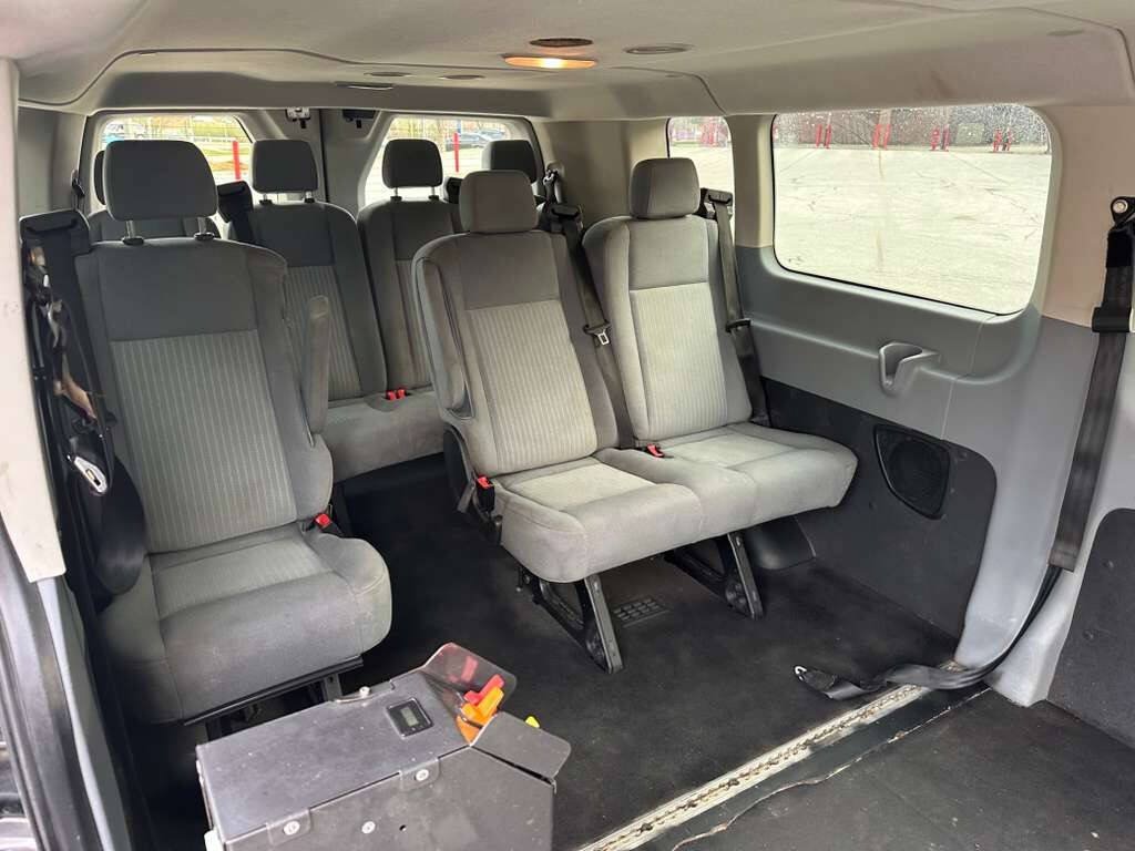 Used 2016 Ford Transit 350 XLT RWD image 19