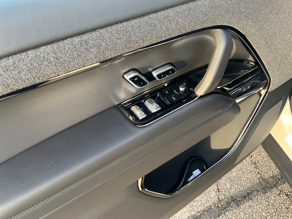 New 2026 Land Rover Range Rover Sport Dynamic SE image 11