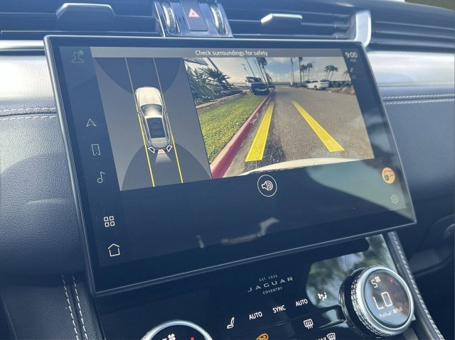 Certified 2025 Jaguar F-PACE R-Dynamic S AWD/4WD image 28