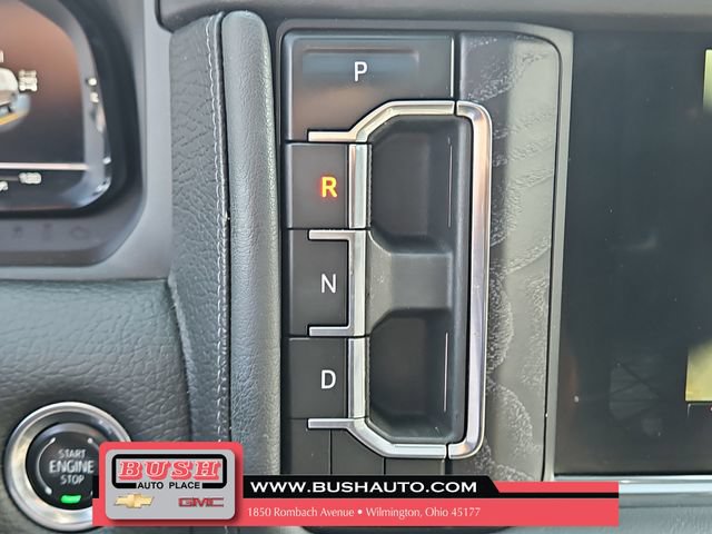 Used 2024 GMC Yukon Denali w/ Advanced Technology Package AWD/4WD image 33
