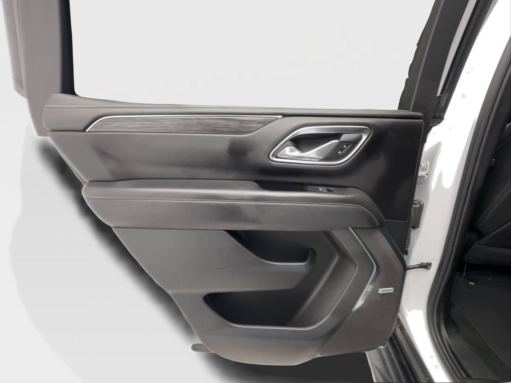 Used 2024 GMC Yukon SLT RWD image 26