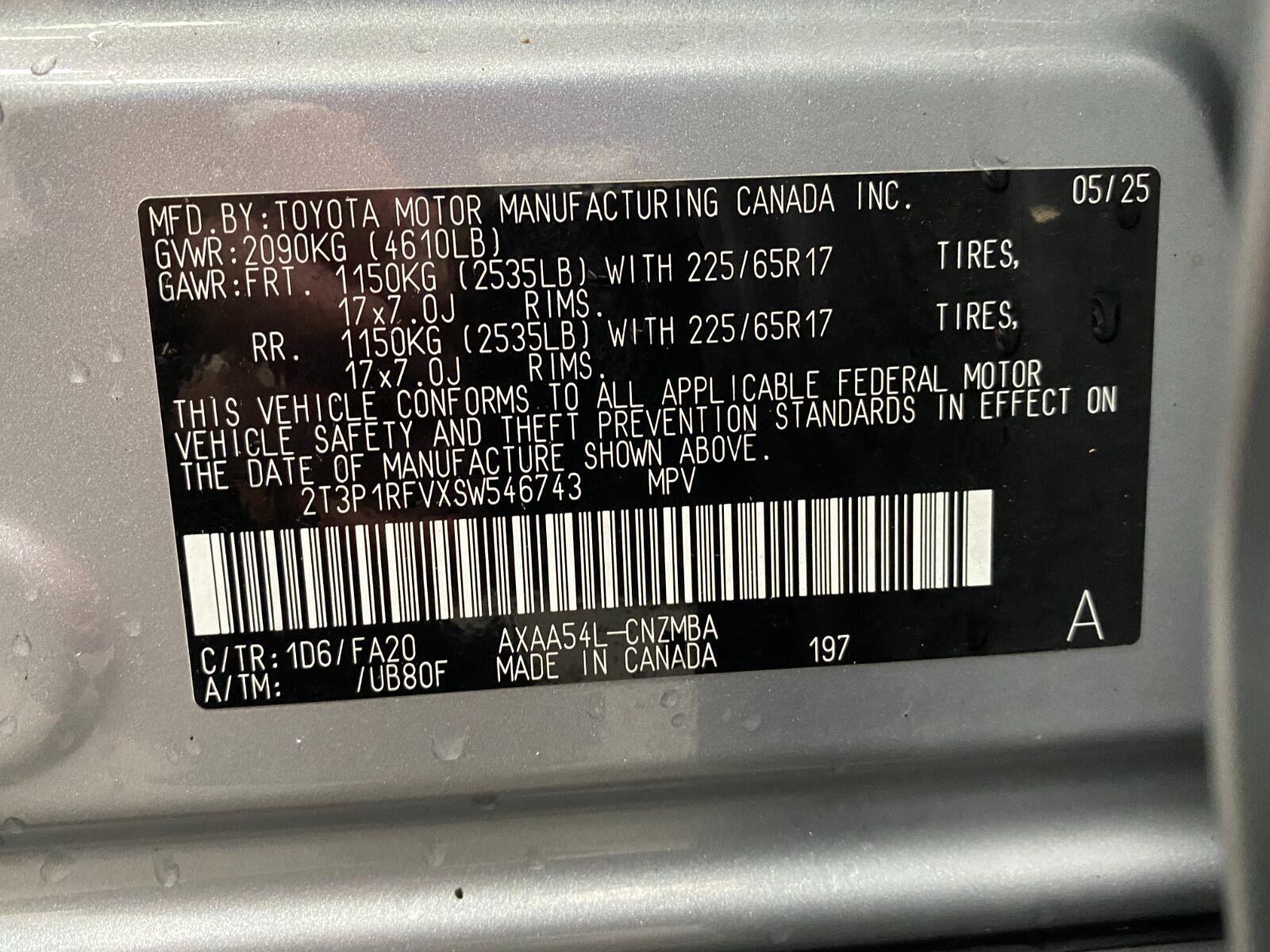 Used 2025 Toyota RAV4 XLE AWD/4WD image 30