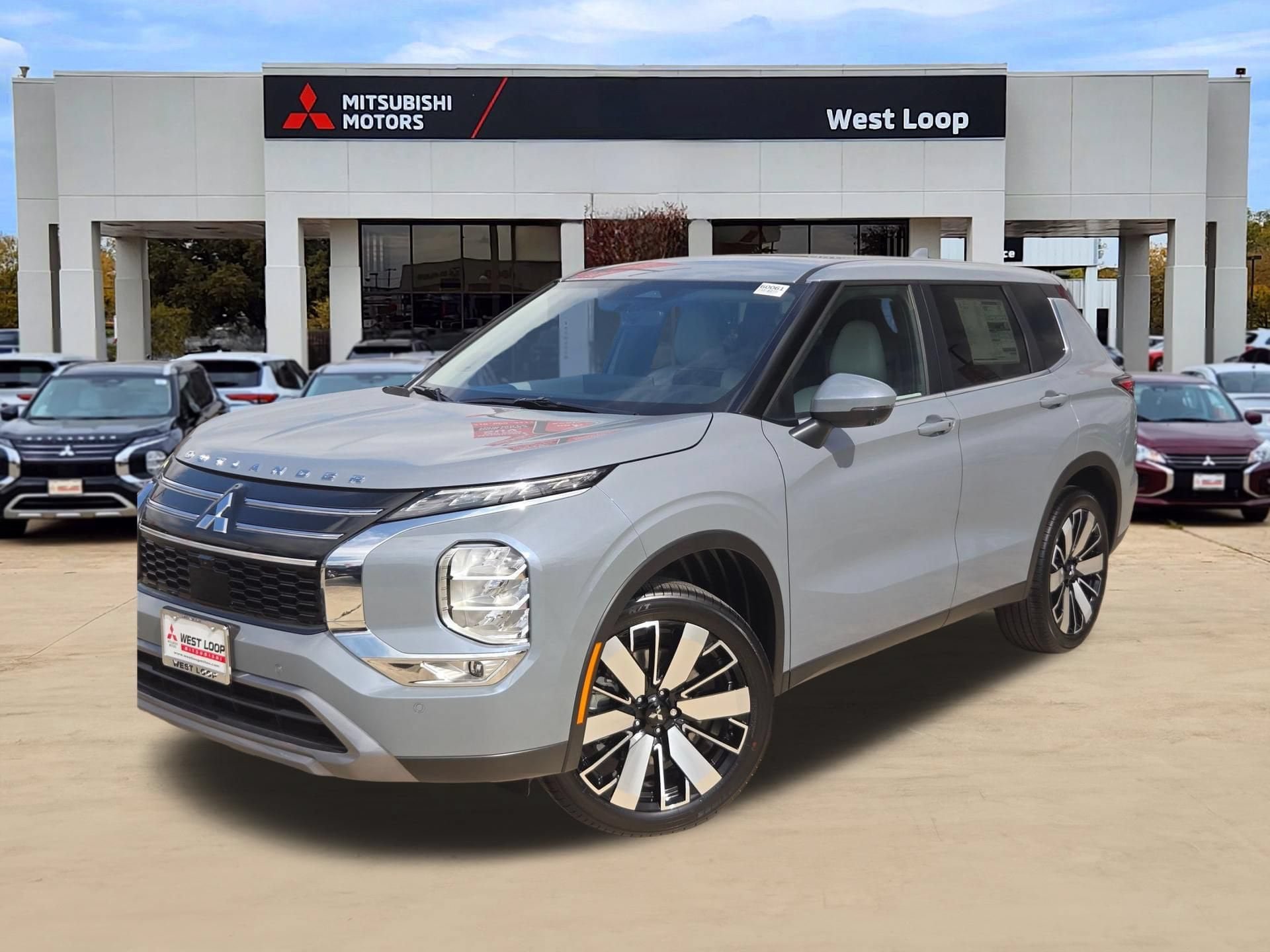 New 2026 Mitsubishi Outlander SE FWD image 1