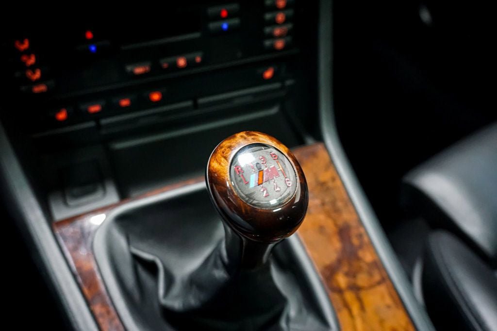 Used 2002 BMW M5 RWD image 11