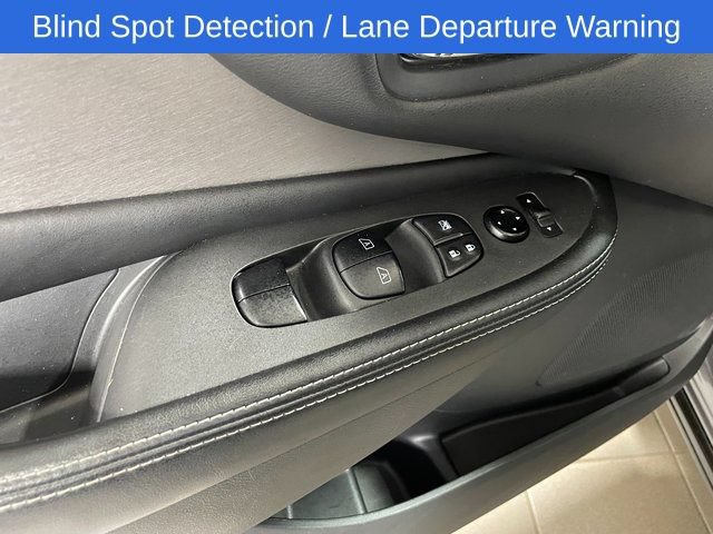 Used 2024 Nissan Murano SV AWD/4WD image 20