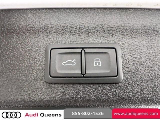 Used 2023 Audi Q3 2.0T Premium w/ Convenience Package AWD/4WD image 11