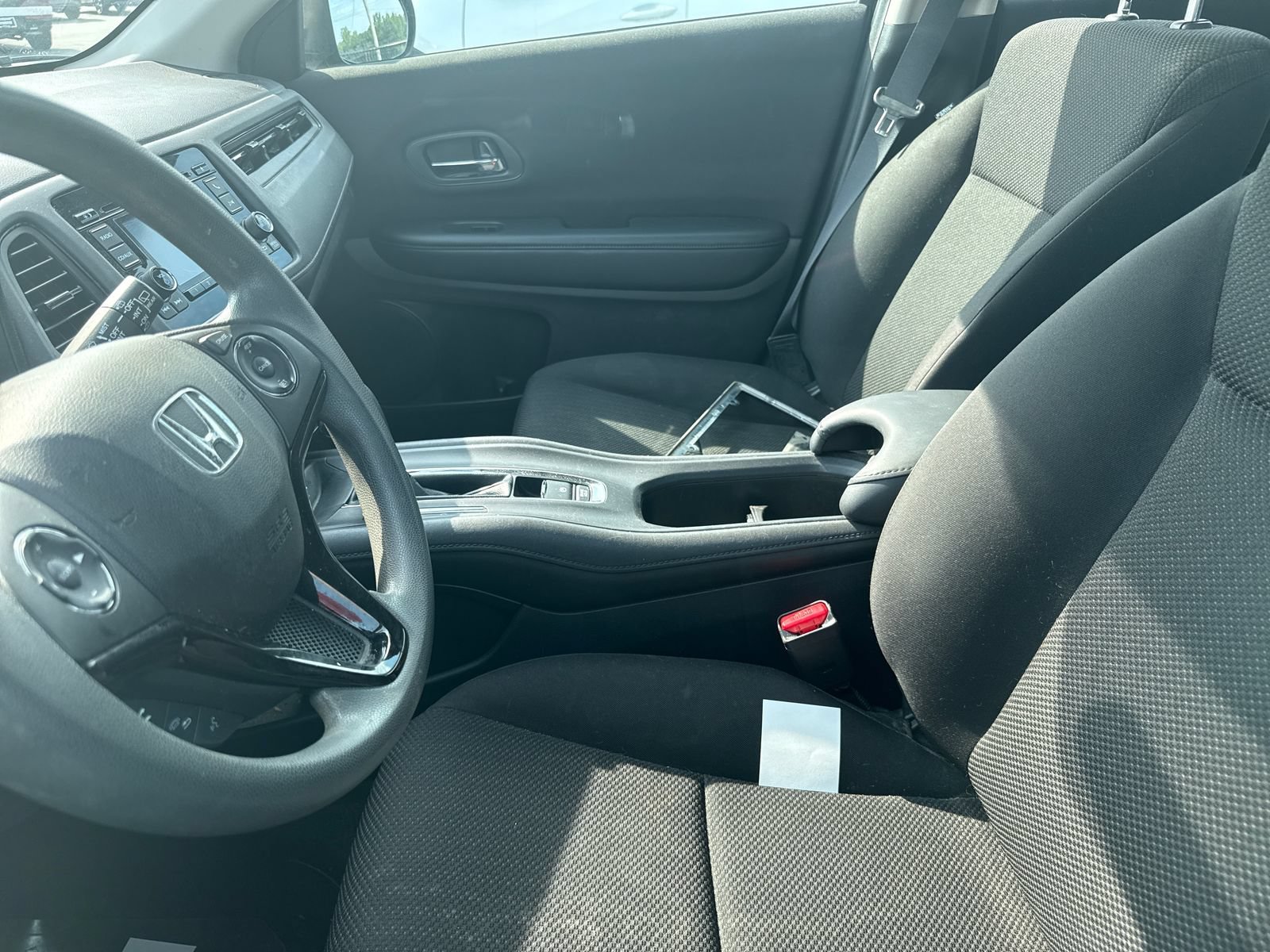 Used 2018 Honda HR-V LX image 9