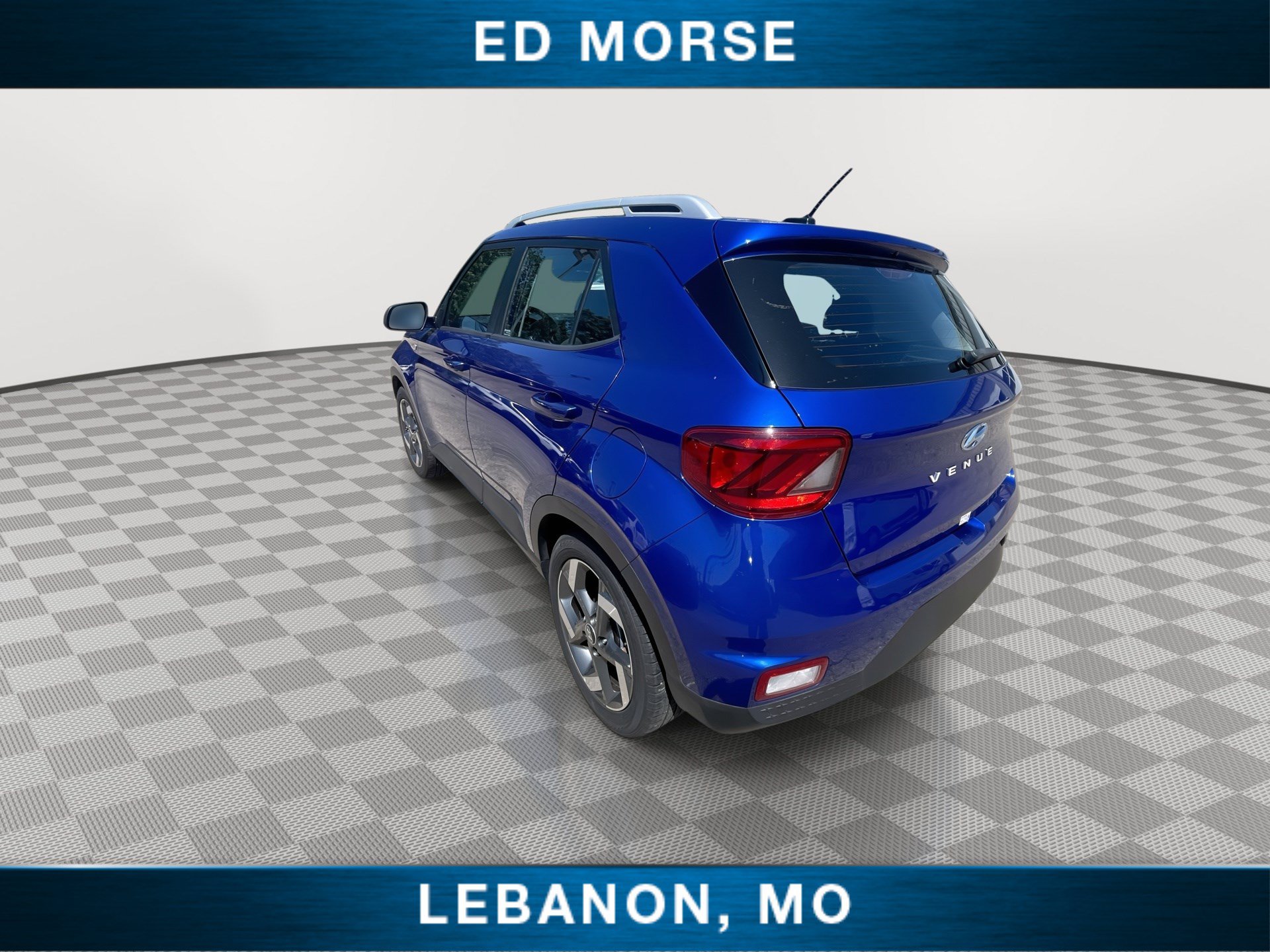 Used 2025 Hyundai Venue SEL FWD image 6