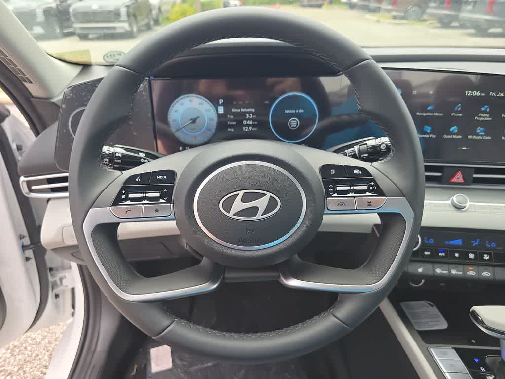 New 2026 Hyundai Elantra Limited FWD image 24