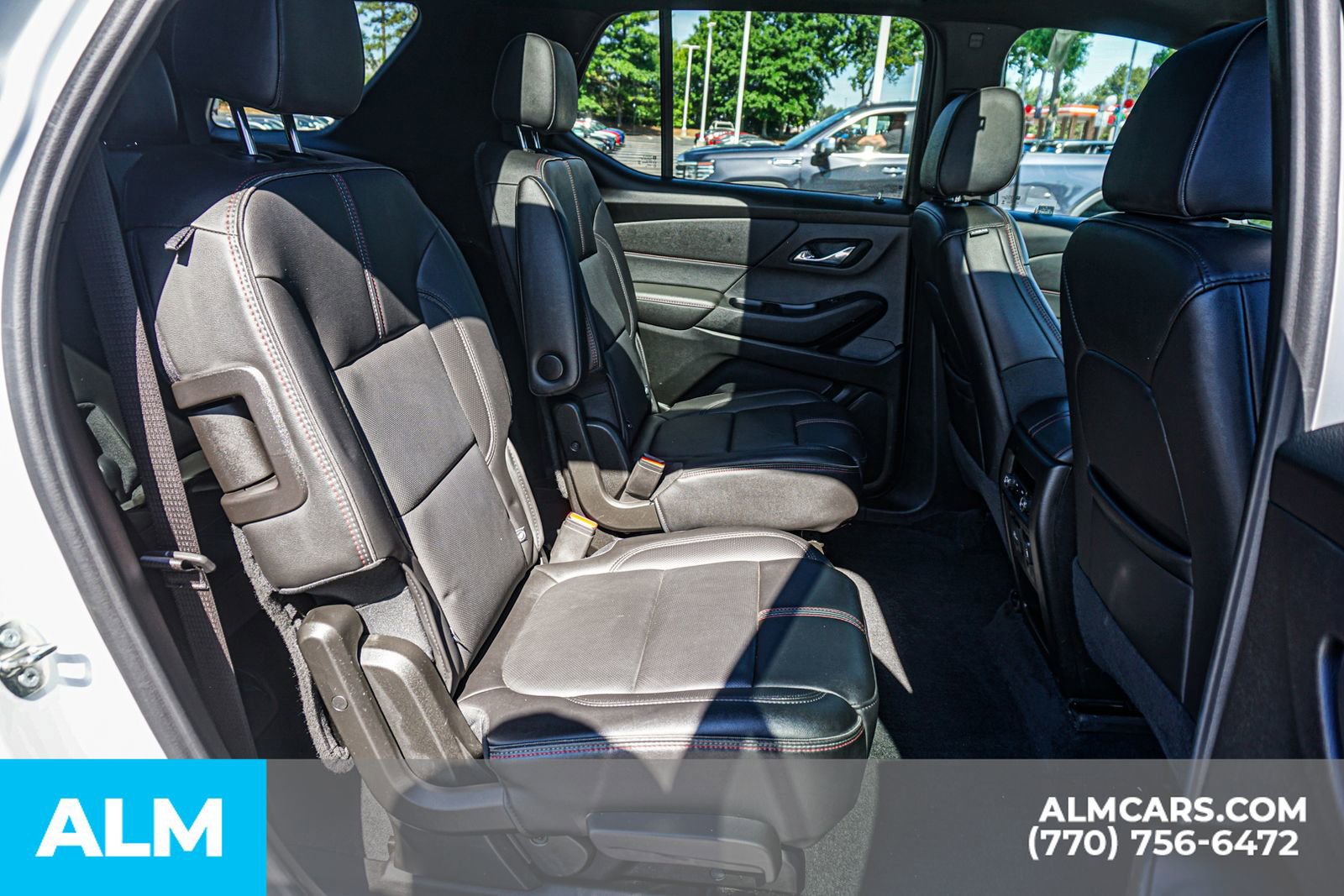 Used 2023 Chevrolet Traverse RS AWD/4WD image 25