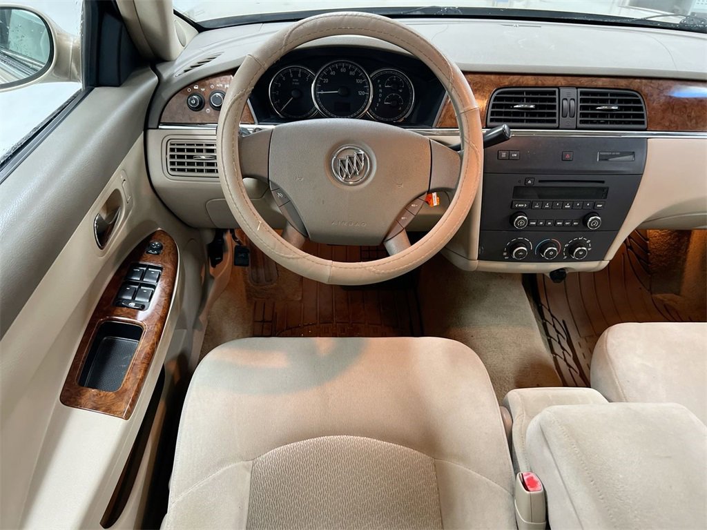 Used 2005 Buick LaCrosse CX image 18