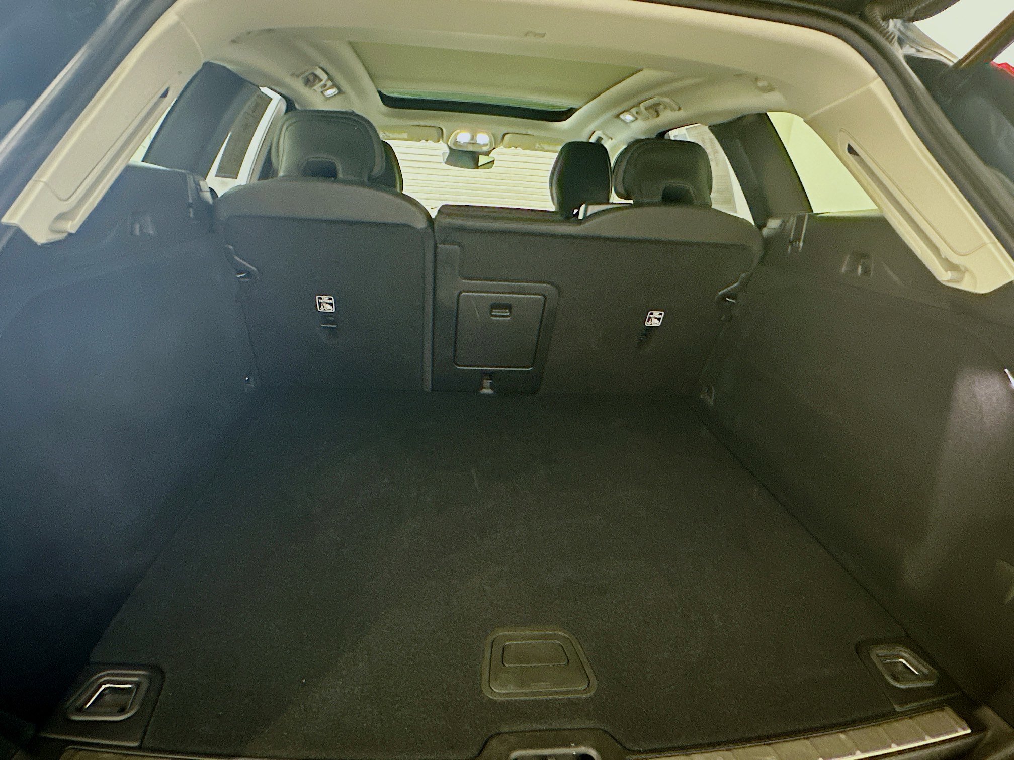 Used 2025 Volvo XC60 B5 Plus image 31