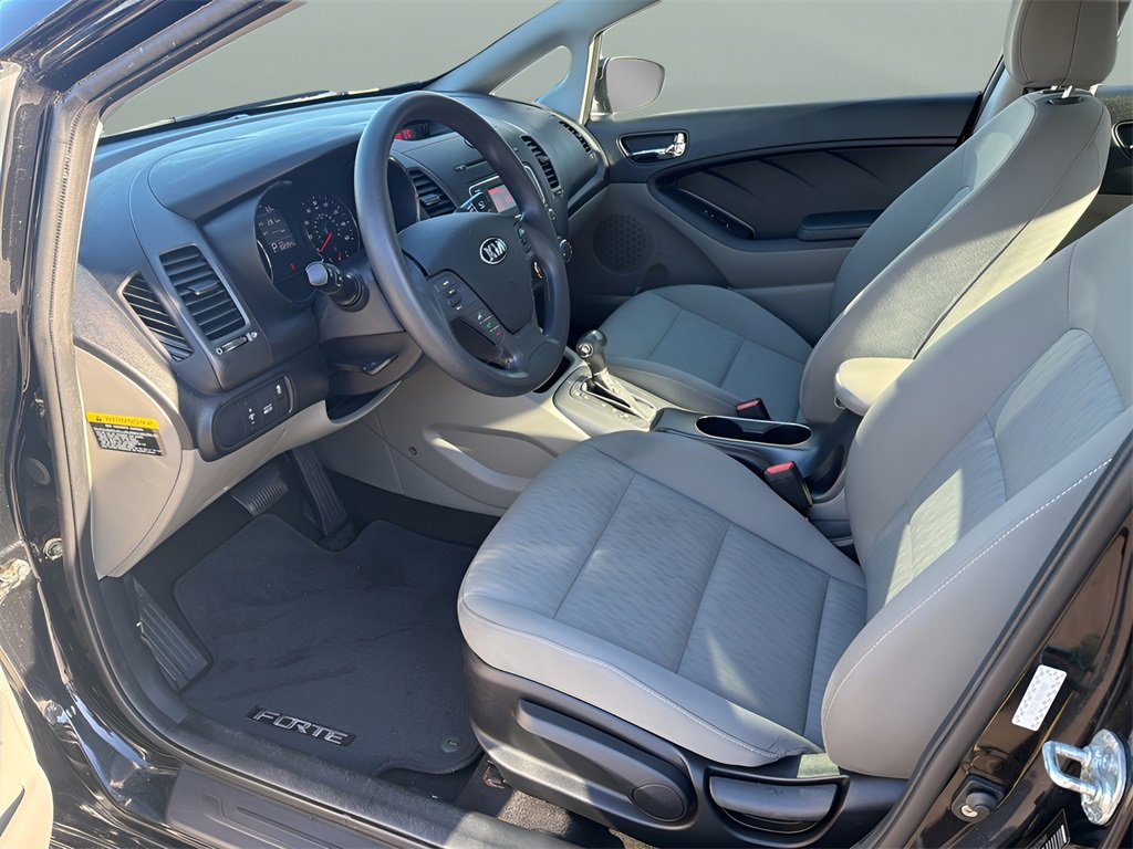 Used 2015 Kia Forte LX image 10
