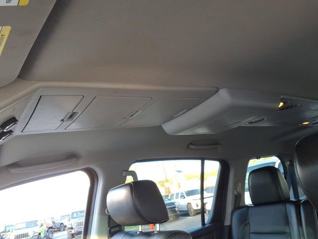 Used 2015 Nissan Armada Platinum image 42