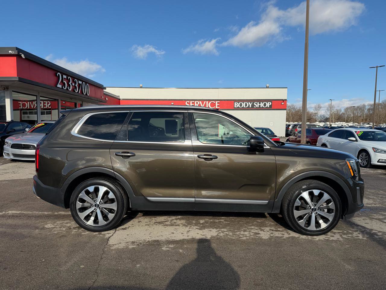 Used 2020 Kia Telluride S w/ S 8 Passenger Seating Package image 2