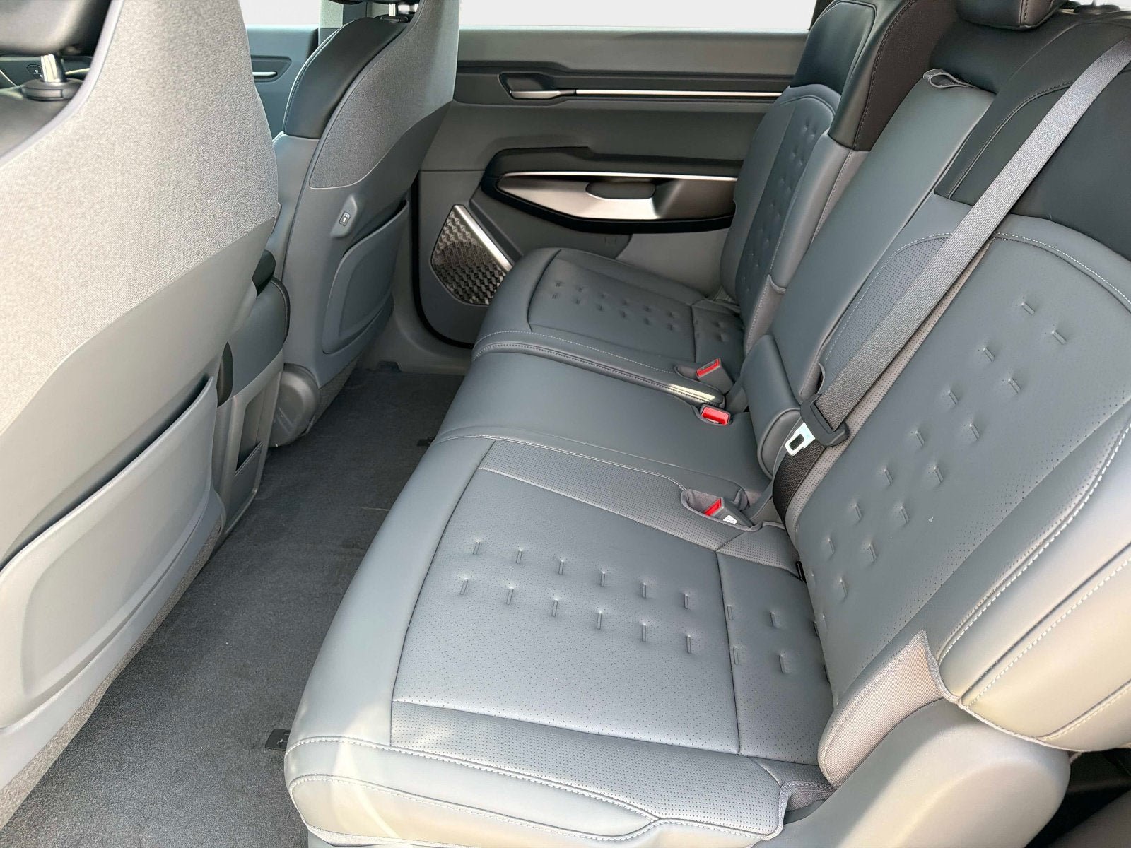 New 2026 Kia EV9 Wind AWD/4WD image 11