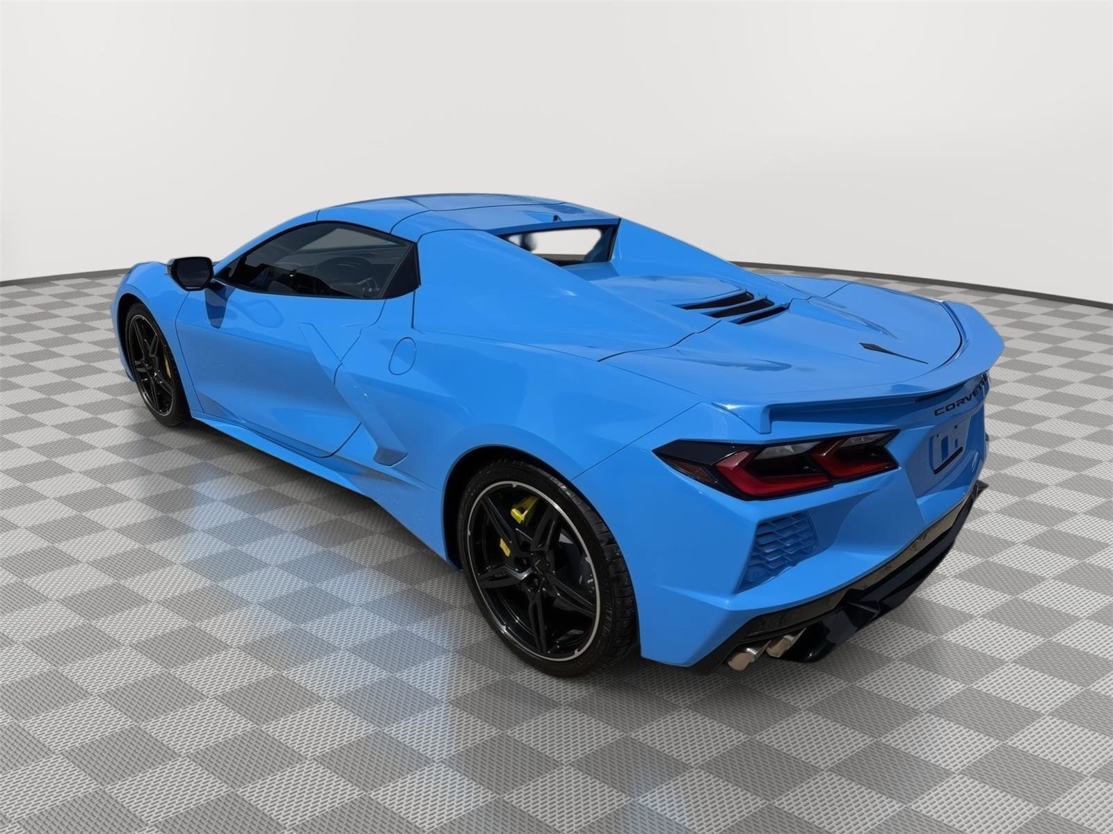 Used 2023 Chevrolet Corvette Stingray Convertible w/ Battery Protection Package RWD image 12