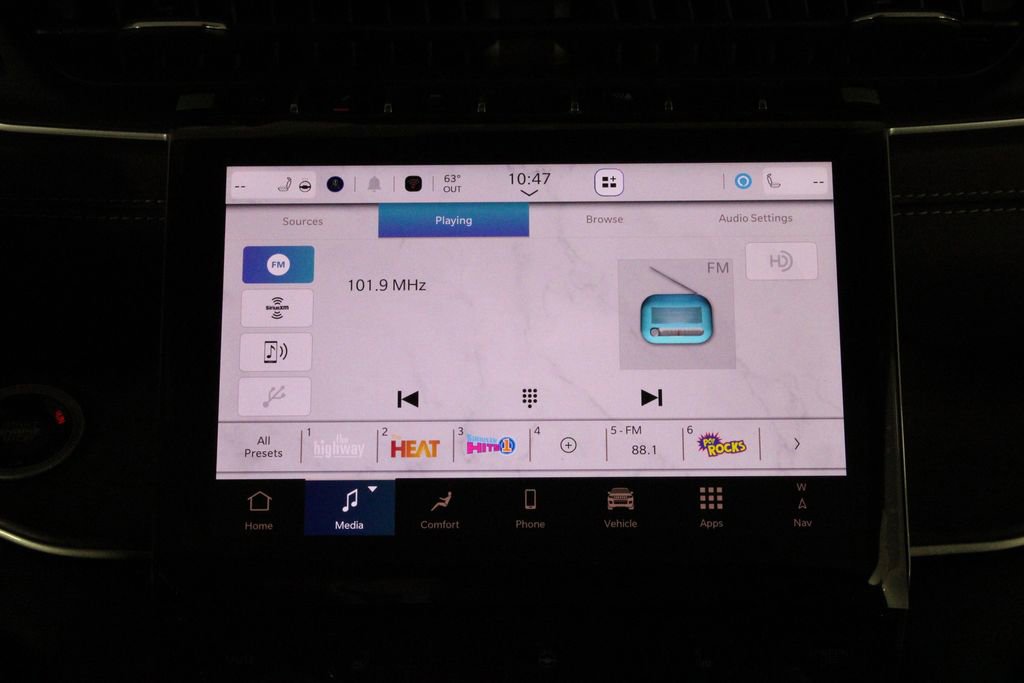 New 2025 Jeep Grand Cherokee Limited image 33