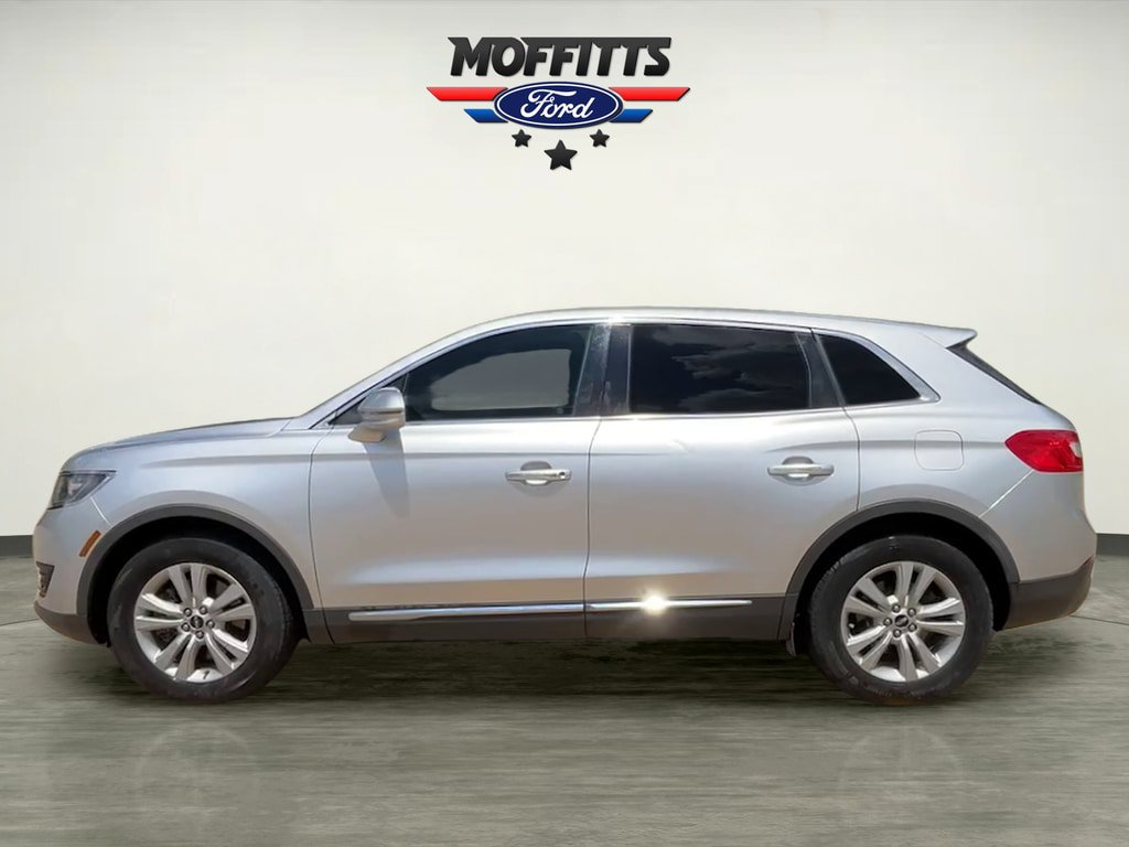 Used 2016 Lincoln MKX Premiere FWD image 2