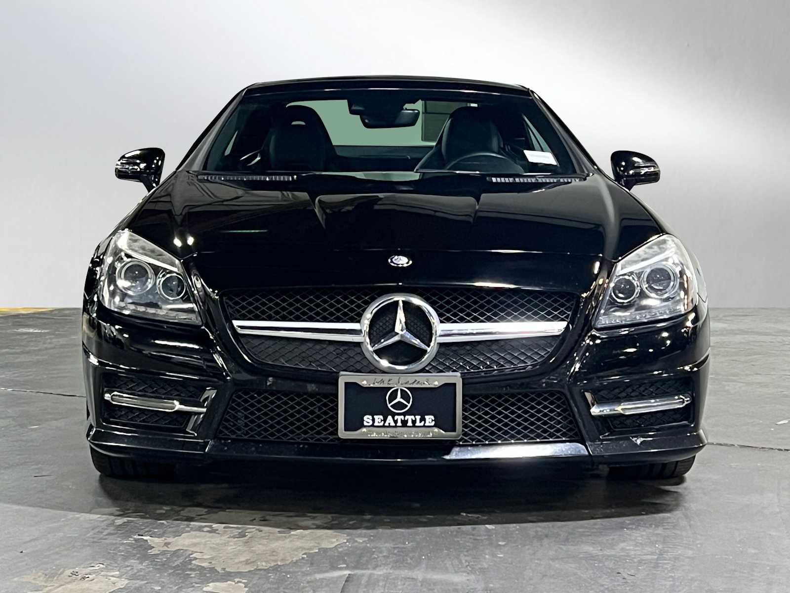 Used 2015 Mercedes-Benz SLK 350 image 8