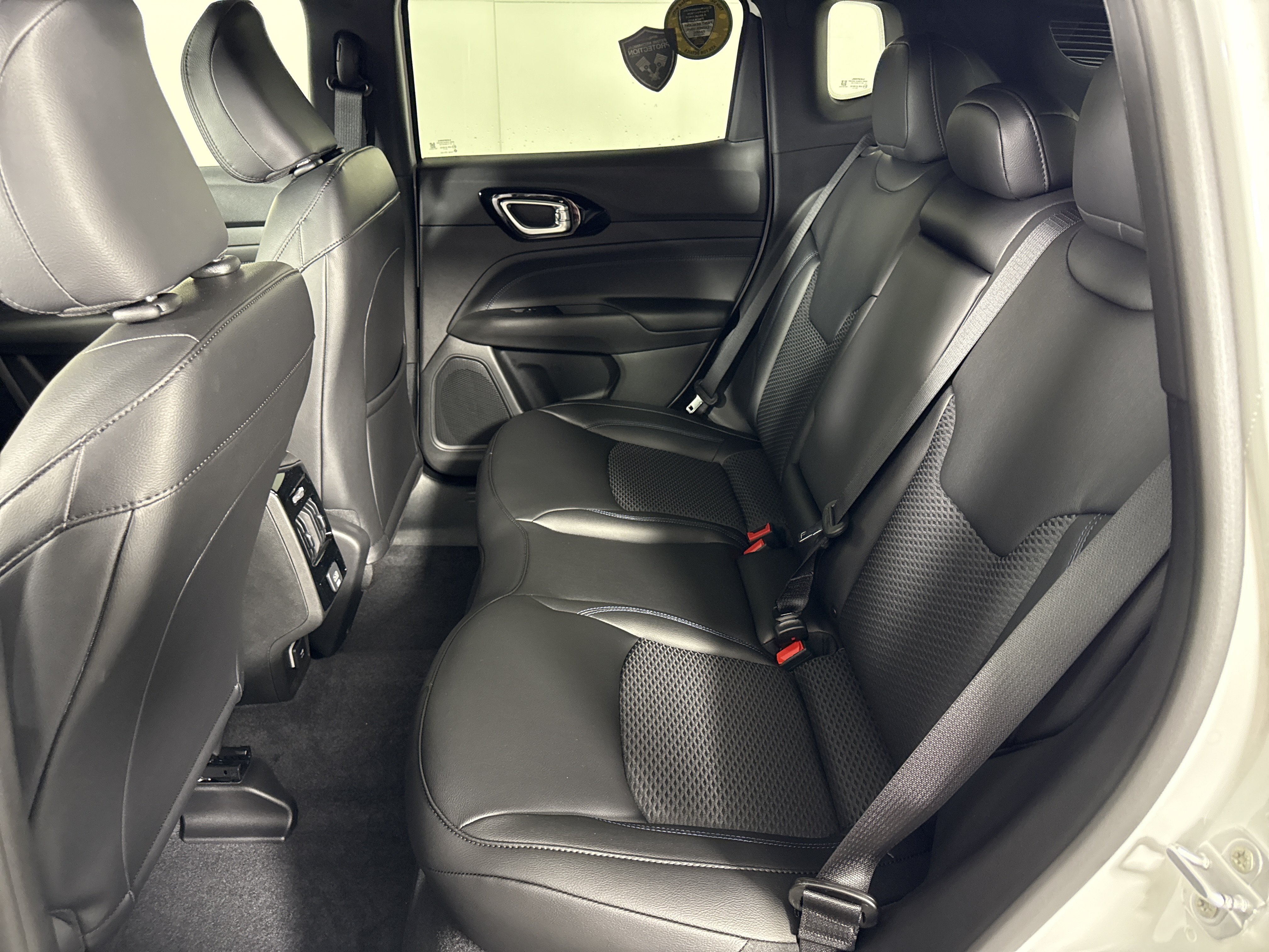 New 2026 Jeep Compass Latitude AWD/4WD image 14