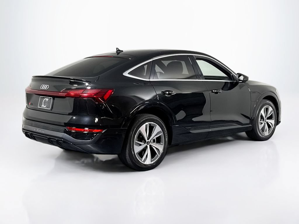 Used 2024 Audi Q8 e-tron Premium Plus w/ Premium Plus Package AWD/4WD image 5