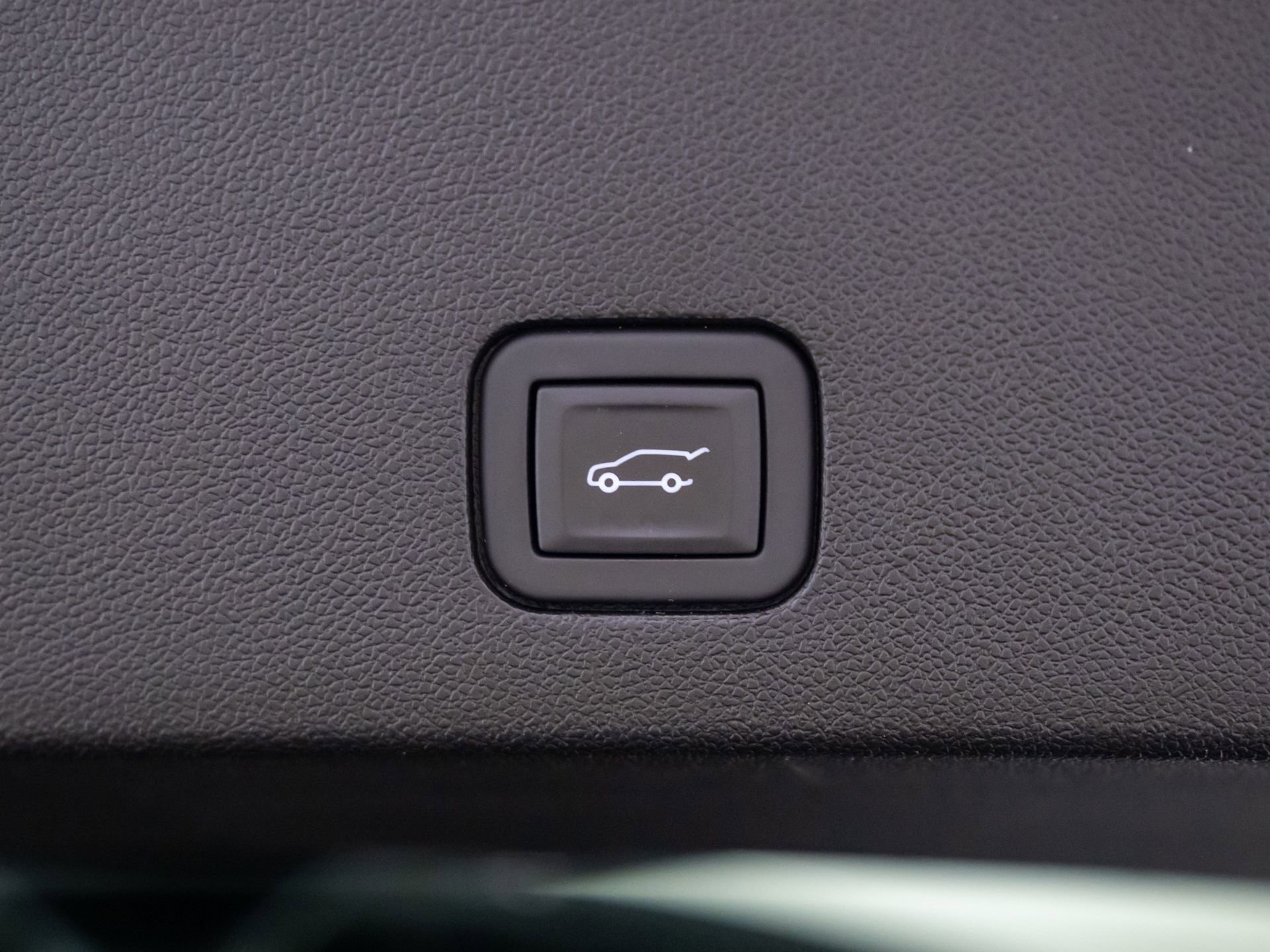 Certified 2024 Cadillac XT6 Premium Luxury w/ Platinum Package image 34