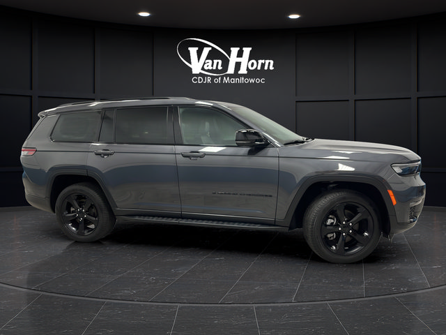 Used 2025 Jeep Grand Cherokee L Limited w/ Luxury Tech Group II AWD/4WD image 8