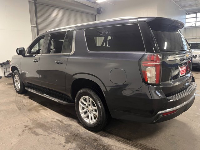 Used 2023 Chevrolet Suburban LT image 5