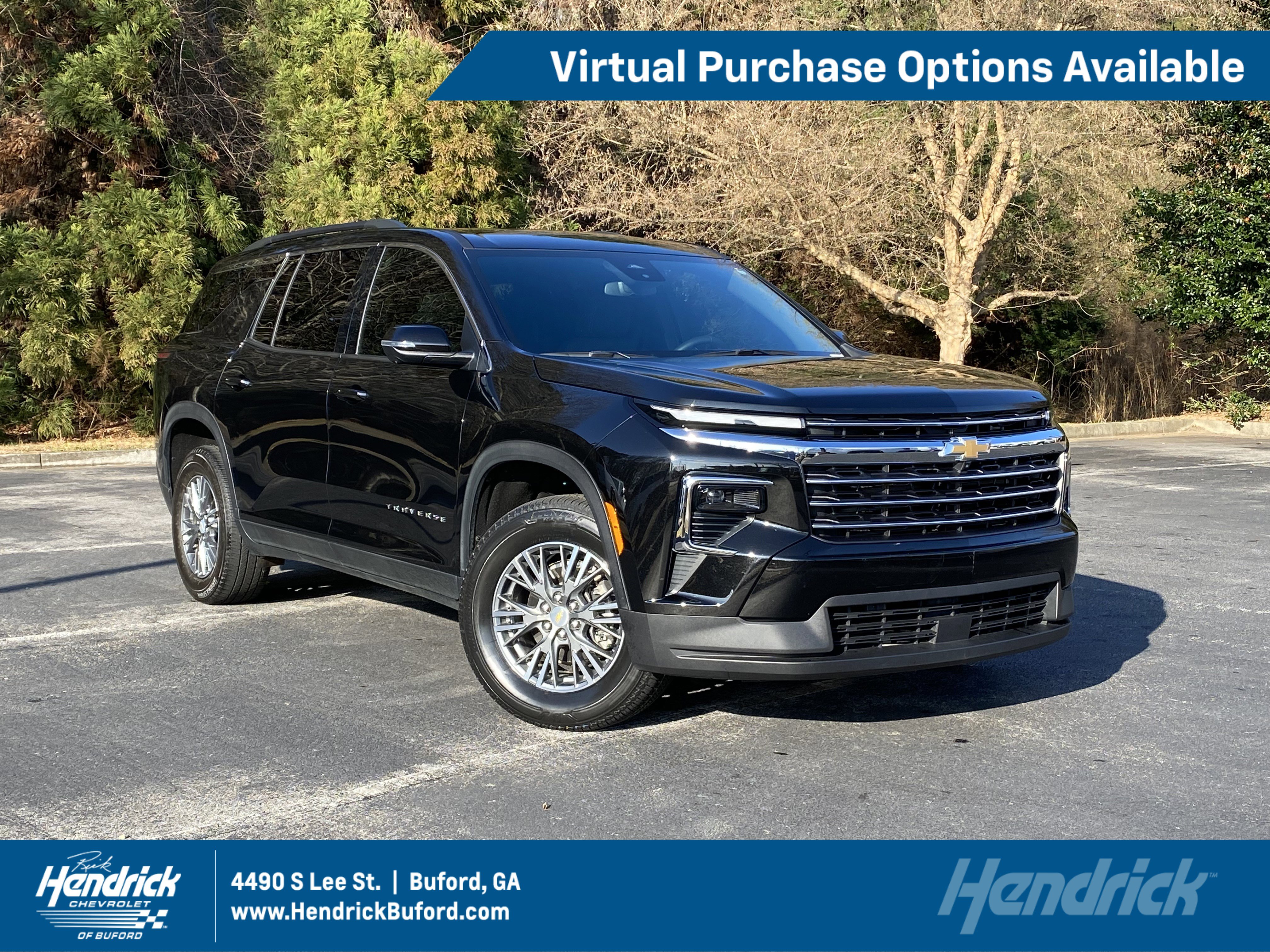 Used 2024 Chevrolet Traverse LT w/ Trailering Package image 1