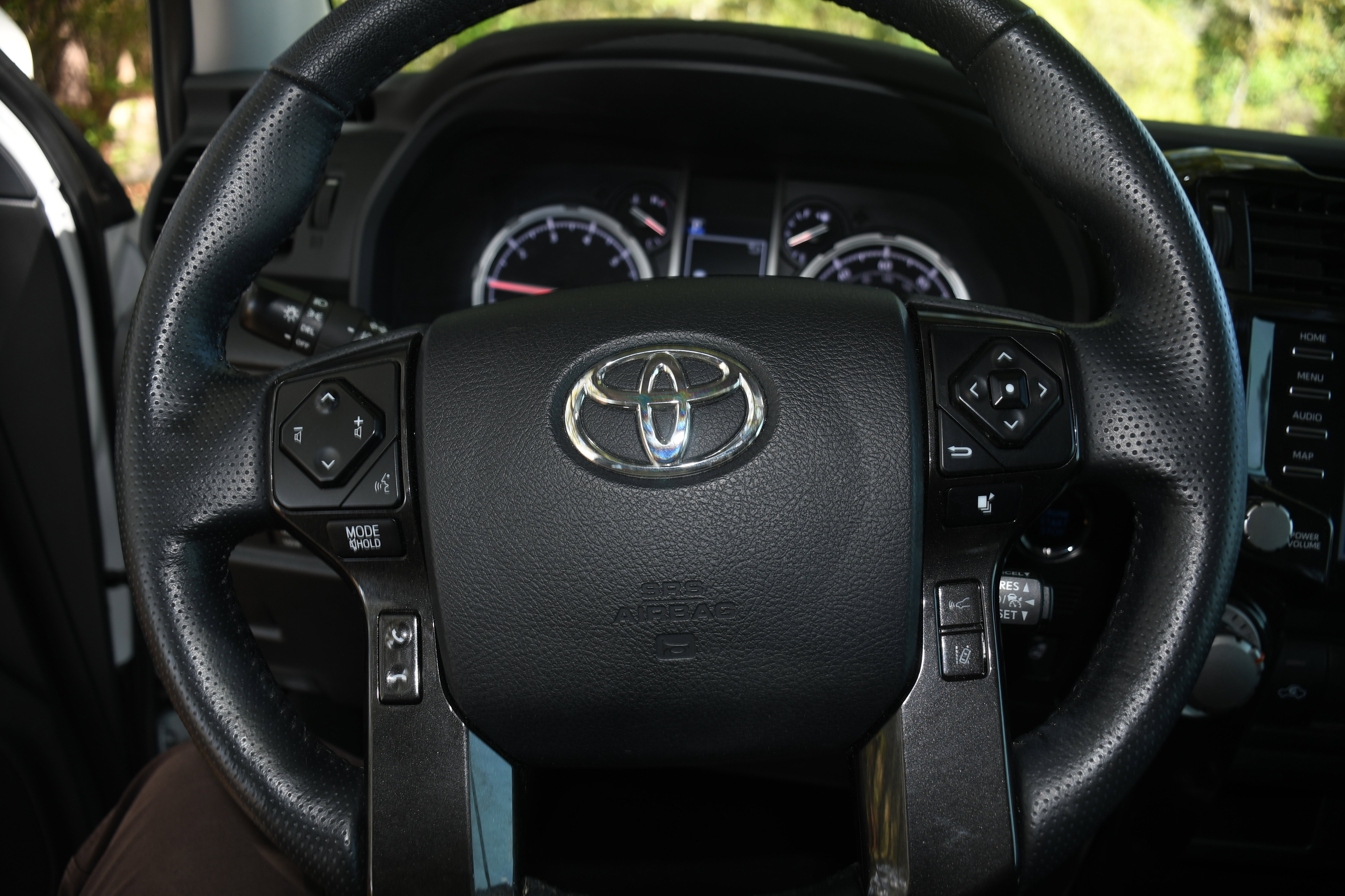 Certified 2024 Toyota 4Runner TRD Off-Road Premium w/ Moonroof Package AWD/4WD image 13