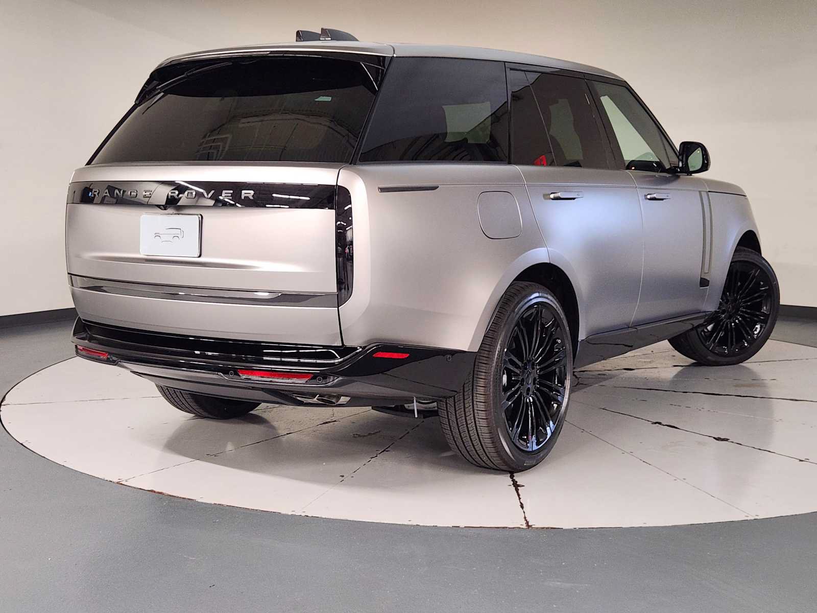 New 2026 Land Rover Range Rover SE AWD/4WD image 2
