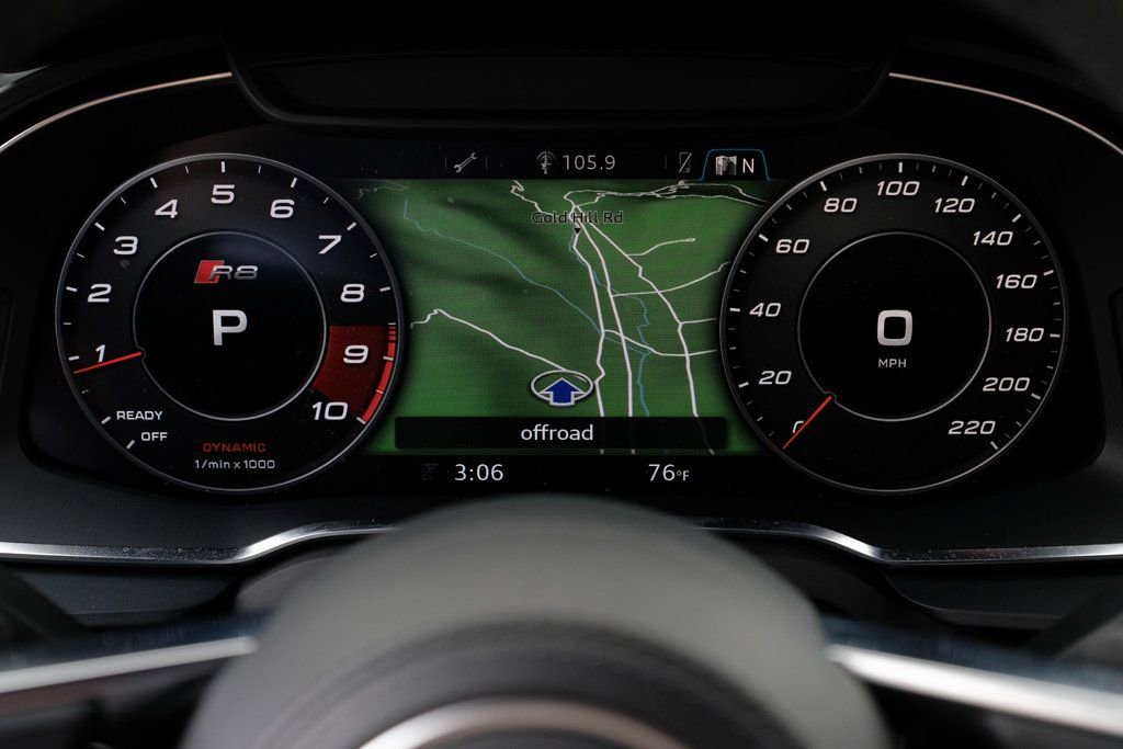 Used 2020 Audi R8 V10 w/ 20" Wheel Package image 22