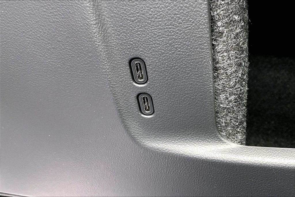 New 2026 Cadillac Optiq V w/ Magnus Launch Edition AWD/4WD image 21