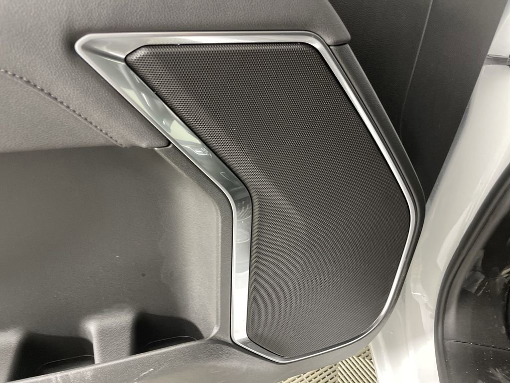 Used 2025 GMC Sierra 1500 SLE image 24