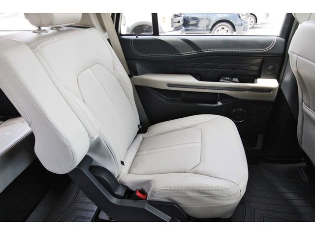 Used 2024 Ford Expedition Platinum RWD image 10