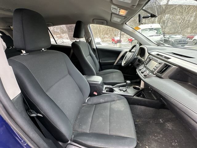 Used 2015 Toyota RAV4 LE image 28