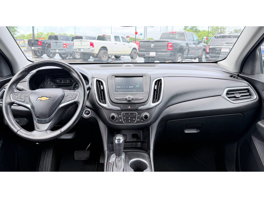 Used 2018 Chevrolet Equinox LT FWD image 11