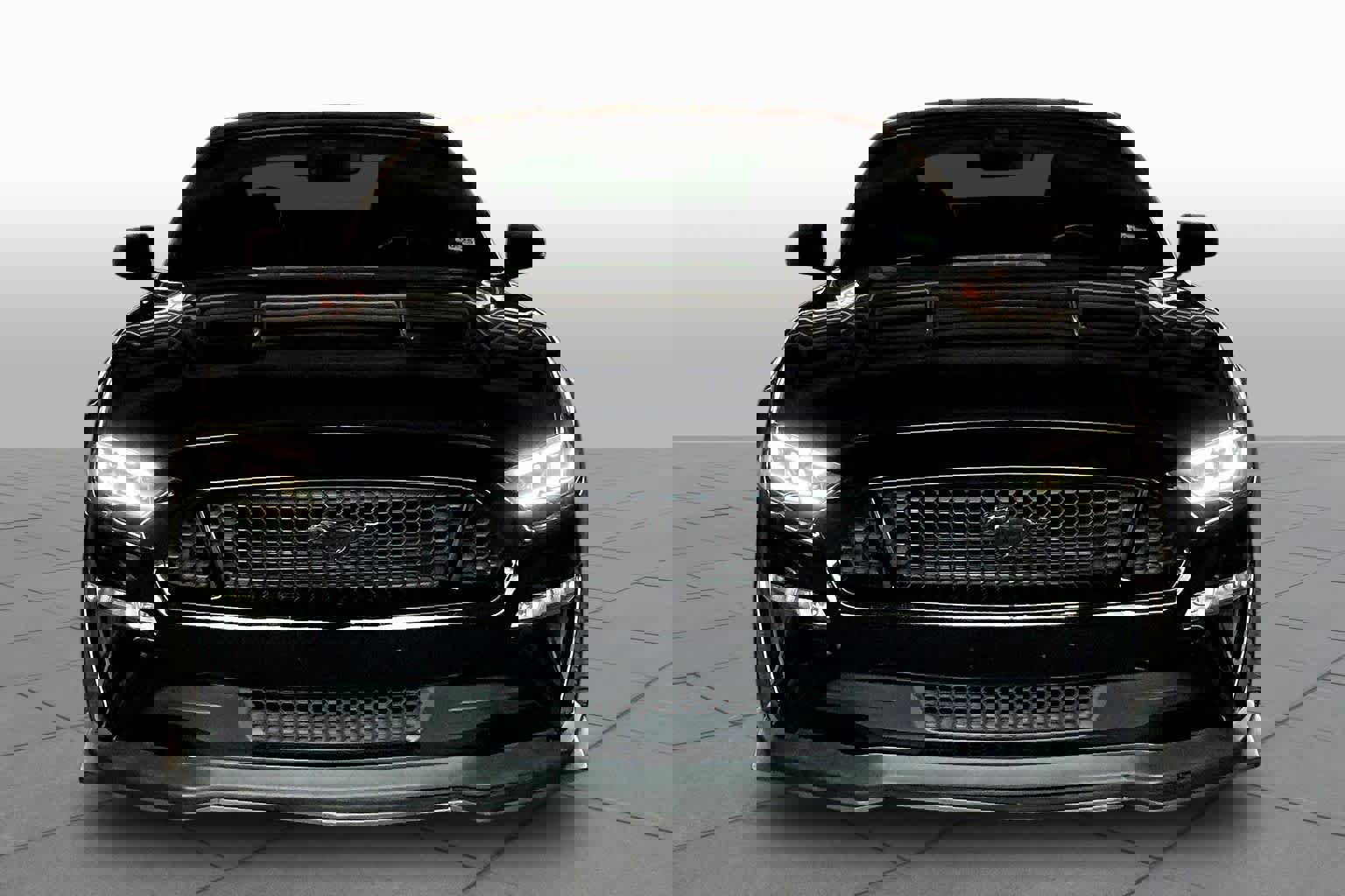 Used 2022 Ford Mustang GT Premium w/ GT Performance Package image 3