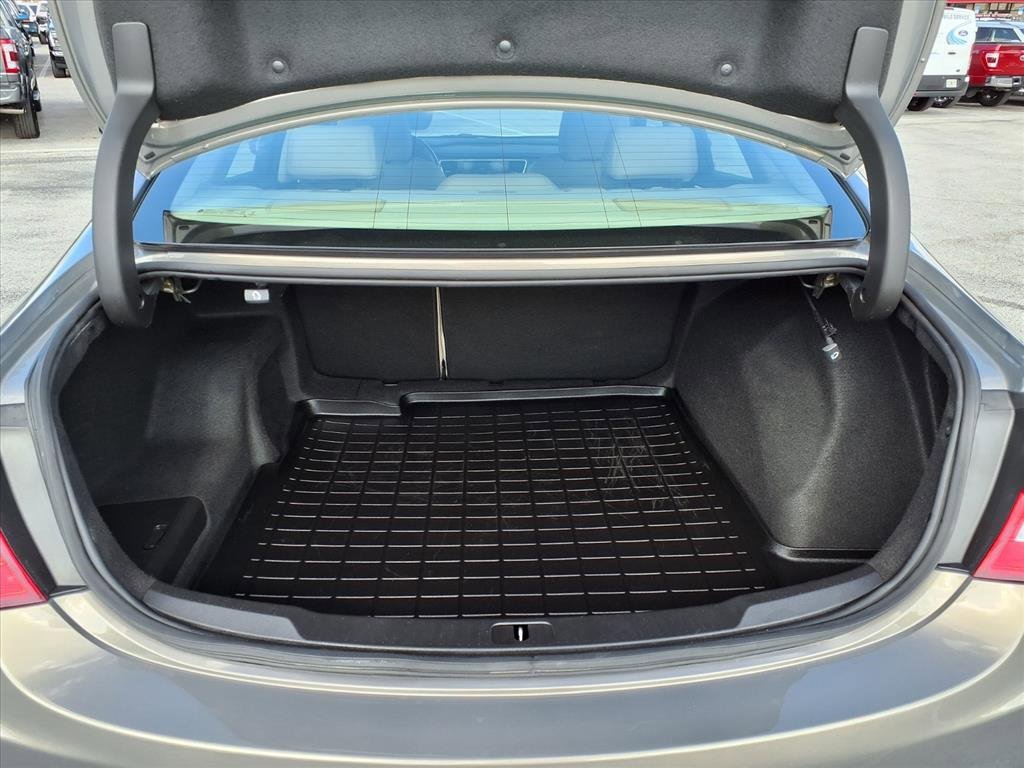 Used 2019 Buick LaCrosse Preferred image 19