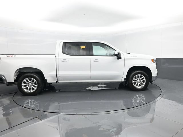Used 2023 Chevrolet Silverado 1500 LT AWD/4WD image 4
