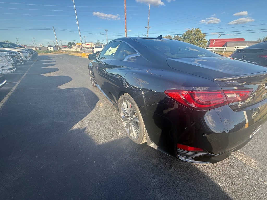Used 2022 INFINITI Q60 Red Sport 400 w/ Carbon Fiber Package AWD/4WD image 5