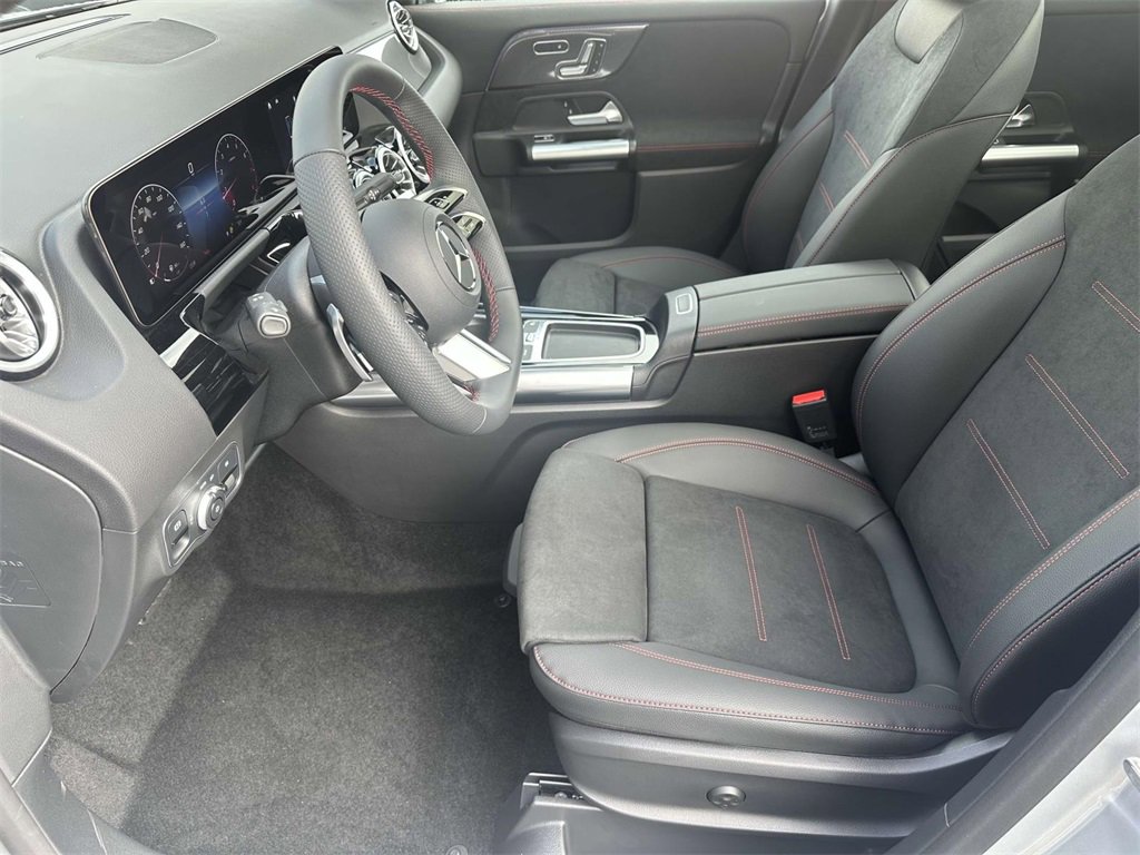 New 2025 Mercedes-Benz GLA 250 image 21