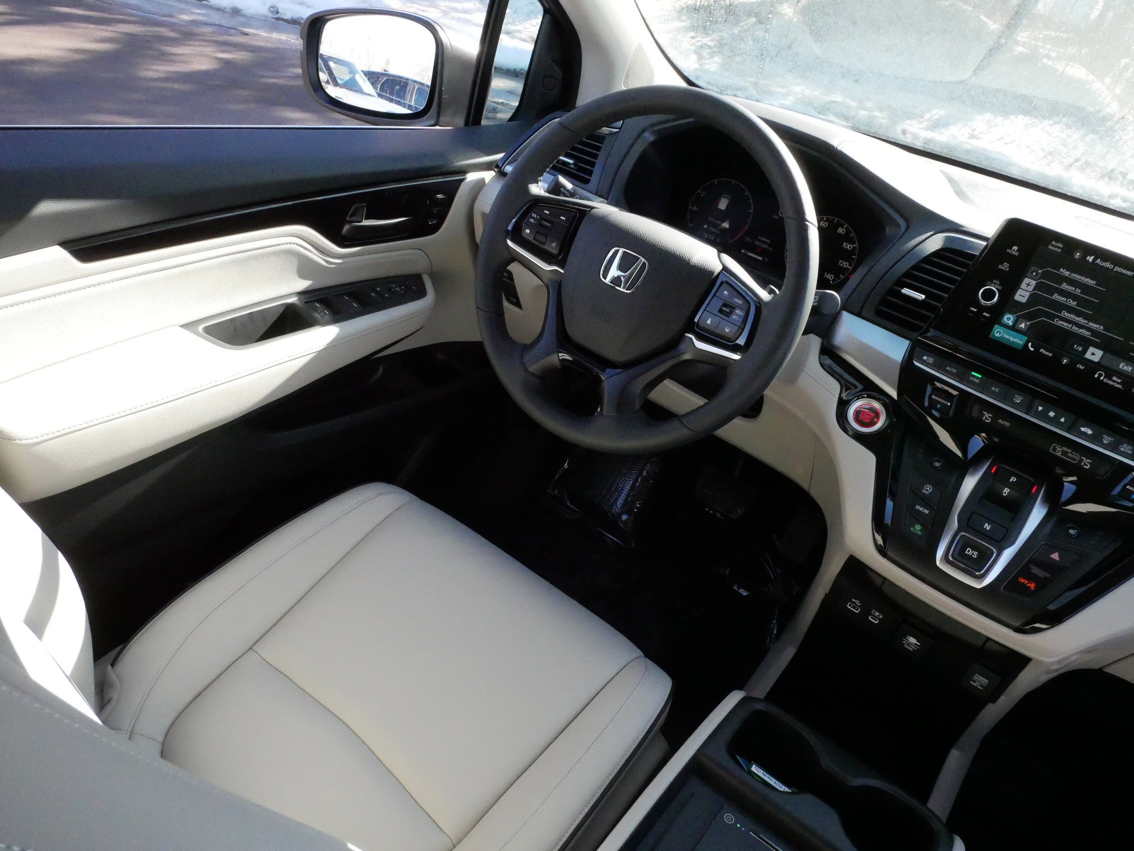 Certified 2026 Honda Odyssey Touring image 9