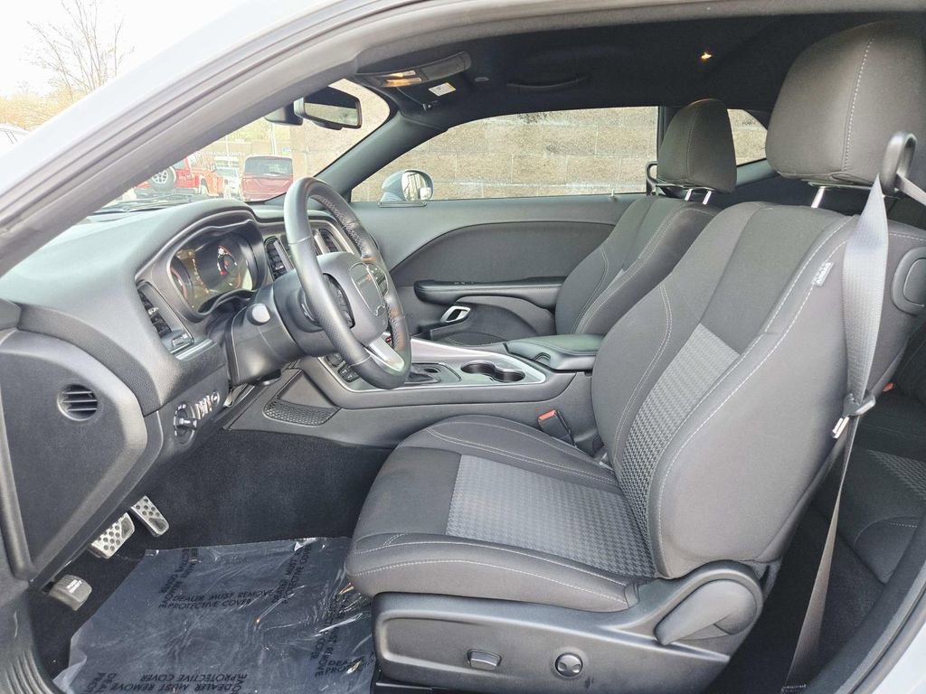 Used 2022 Dodge Challenger SXT w/ Blacktop Package image 11