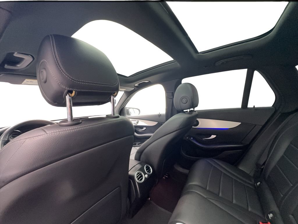 Used 2021 Mercedes-Benz GLC 300 w/ Premium Package image 23