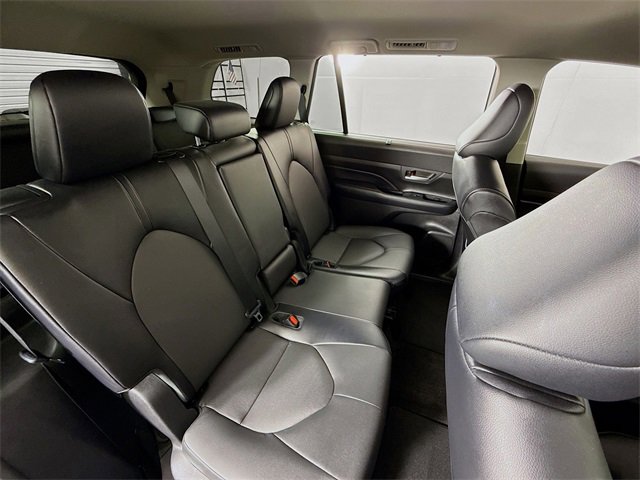 Used 2024 Toyota Grand Highlander XLE image 27