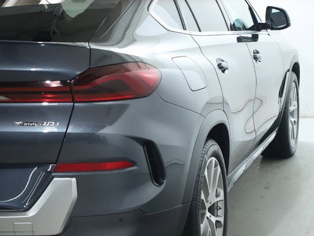 Used 2021 BMW X6 xDrive40i w/ Premium Package image 45